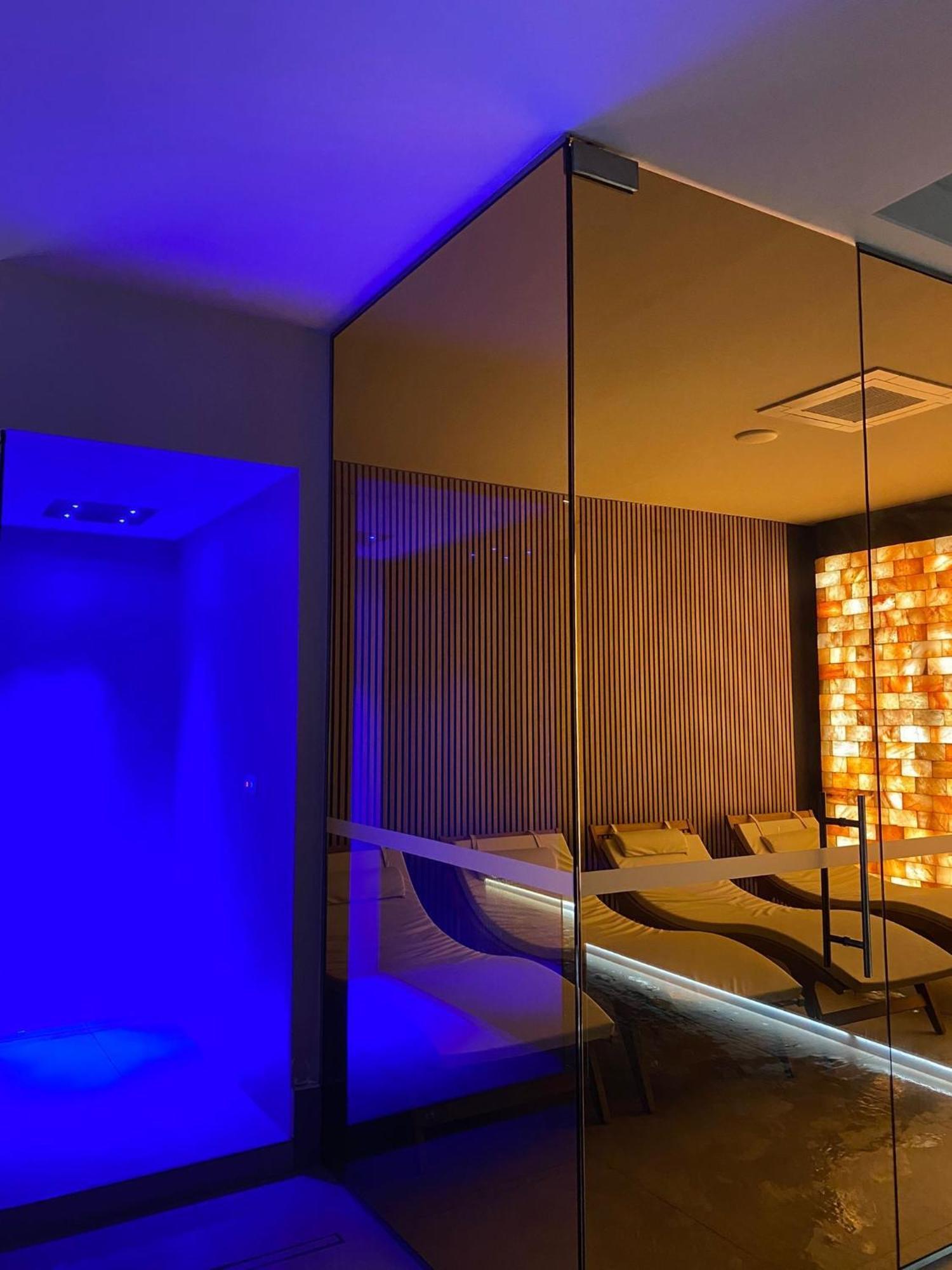 Moma Hotel Wellness & Spa Lavello Bagian luar foto